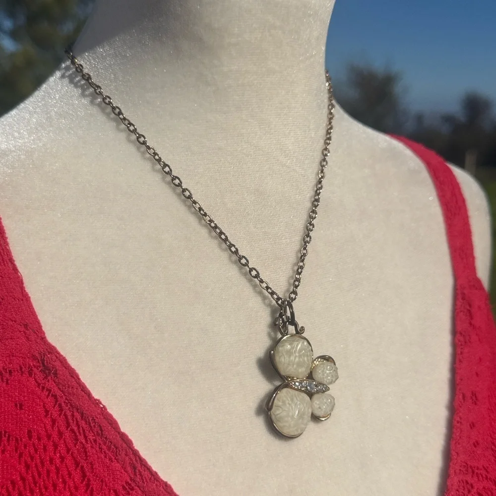 N/A butterfly rhinestone